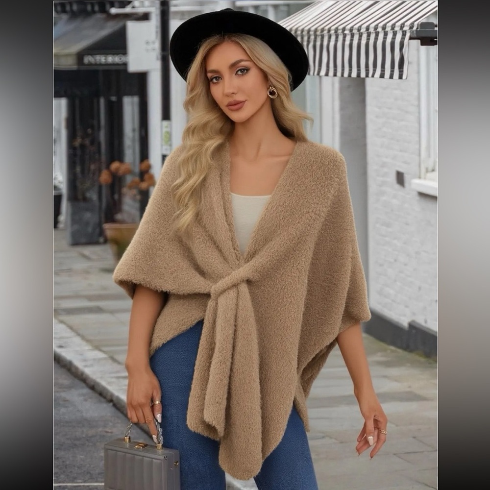 MADE IN ITALY Elegant Tan Women's Sweater